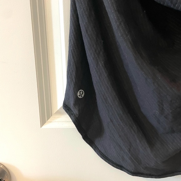 Lululemon Built-In Sports Bra, Open/Low Back Tank (Size 6) - Picture 2 of 4